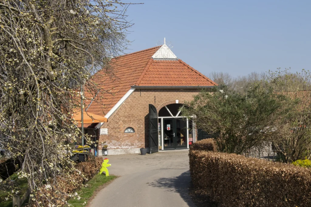 landwinkel-voorkant-ijsseloord